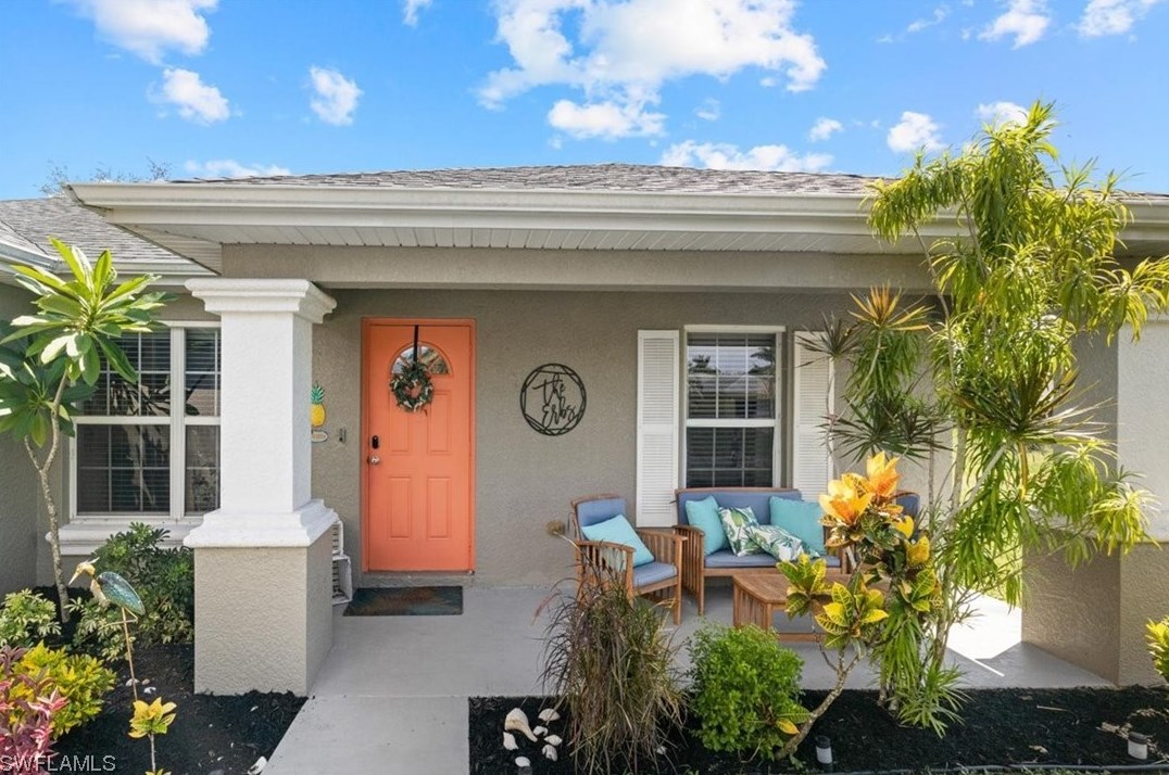 846 31st Ter, Cape Coral, FL 33914-4205