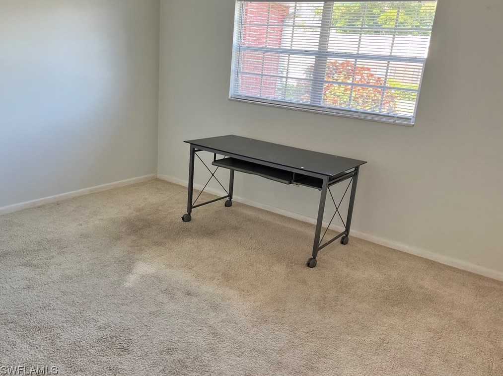 6933 Dog Leg Way, Fort Myers FL  33919-6637 exterior