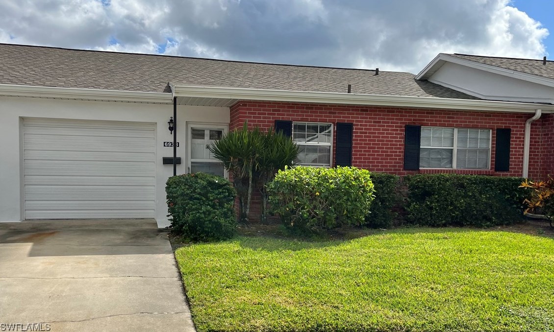 6933 Dog Leg Way, Fort Myers FL  33919-6637 exterior