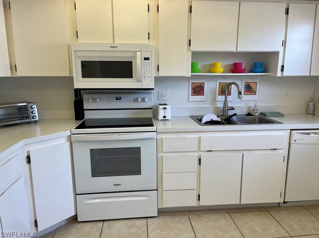 6933 Dog Leg Way, Fort Myers FL  33919-6637 exterior