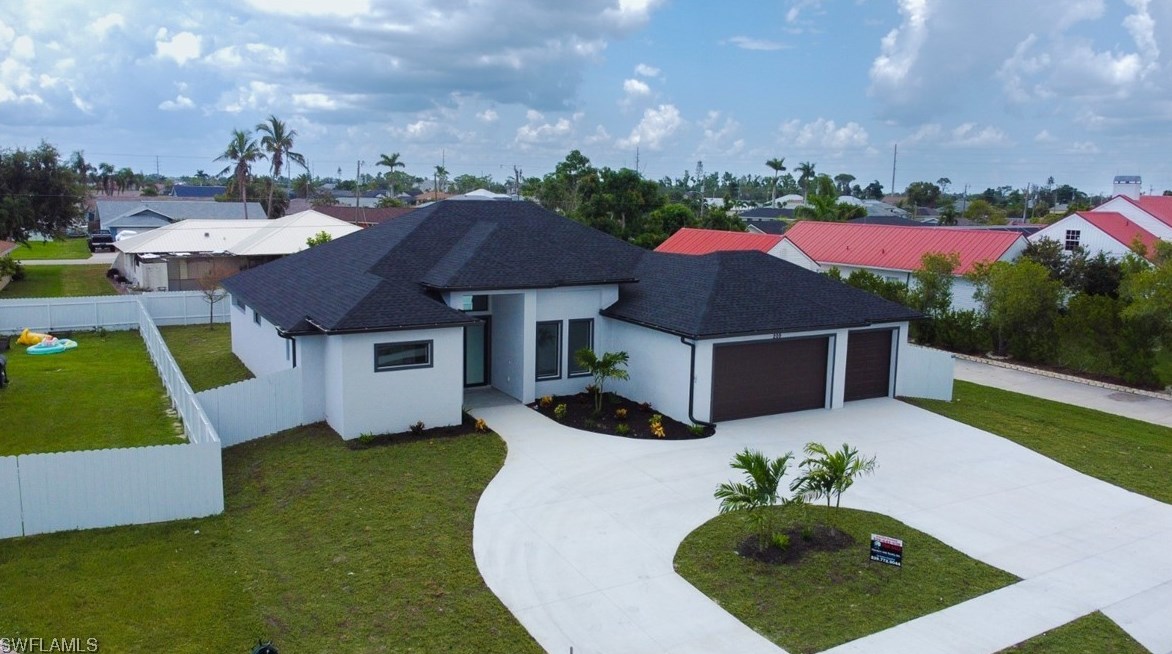 209 Nicholas Pkwy, Cape Coral, FL 33990-2891
