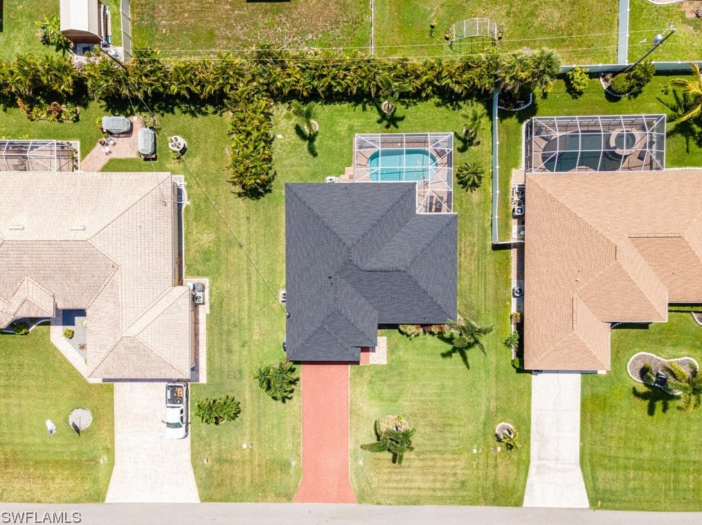 1307 10th Pl, Cape Coral FL  33990-3770 exterior