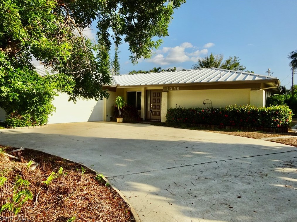 1056 Bayshore Ave, Fort Myers, FL 33919-2606