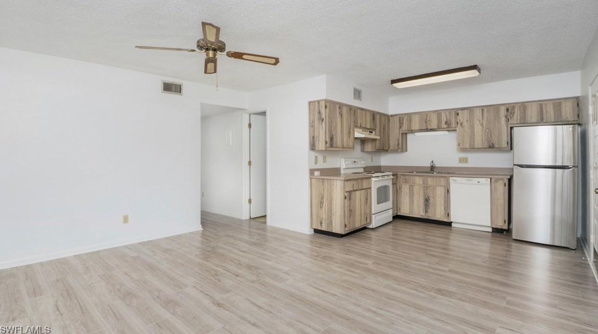 1100 Pondella Rd, Cape Coral, FL 33909-5149