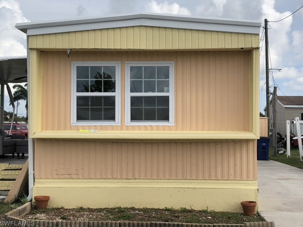 4795 Flamingo Dr, Saint James City, FL 33956