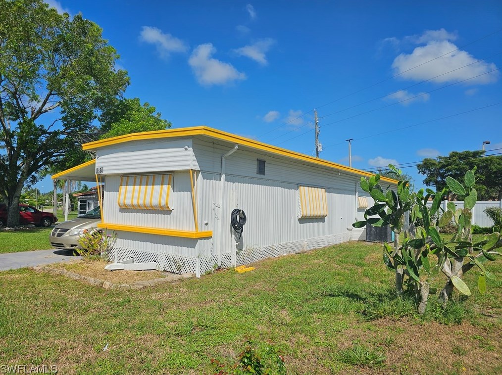 3834 Unique Cir, Fort Myers, FL 33908-4732
