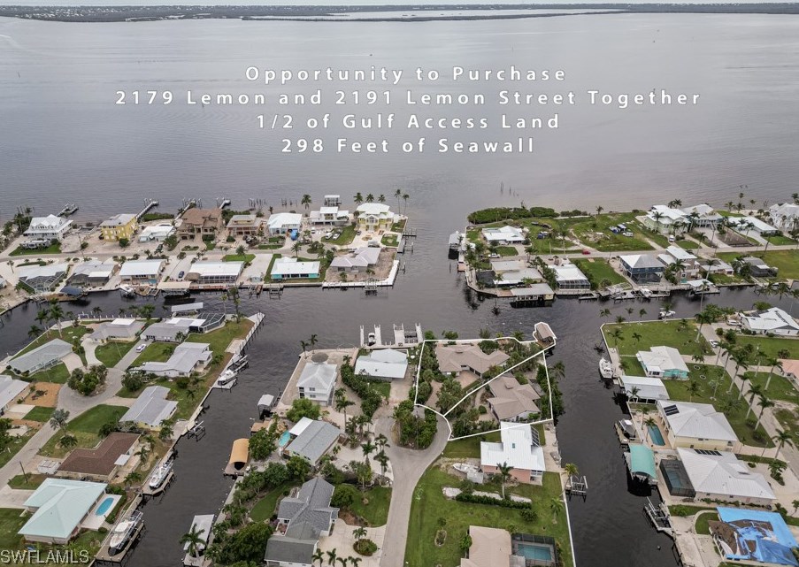 2191 Lemon St, Saint James City, FL 33956