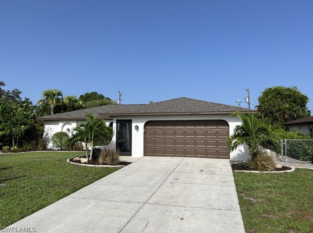 3324 Country Club Blvd, Cape Coral, FL 33904-4953