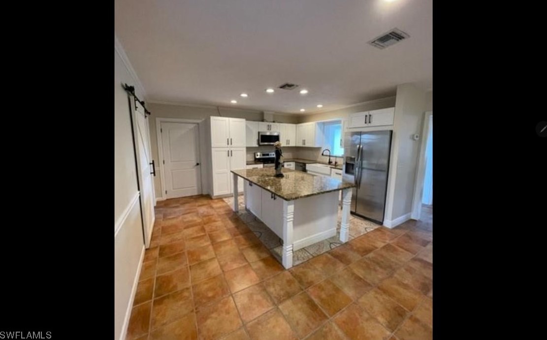 1560 Maravilla Ave, Fort Myers FL  33901-6857 exterior