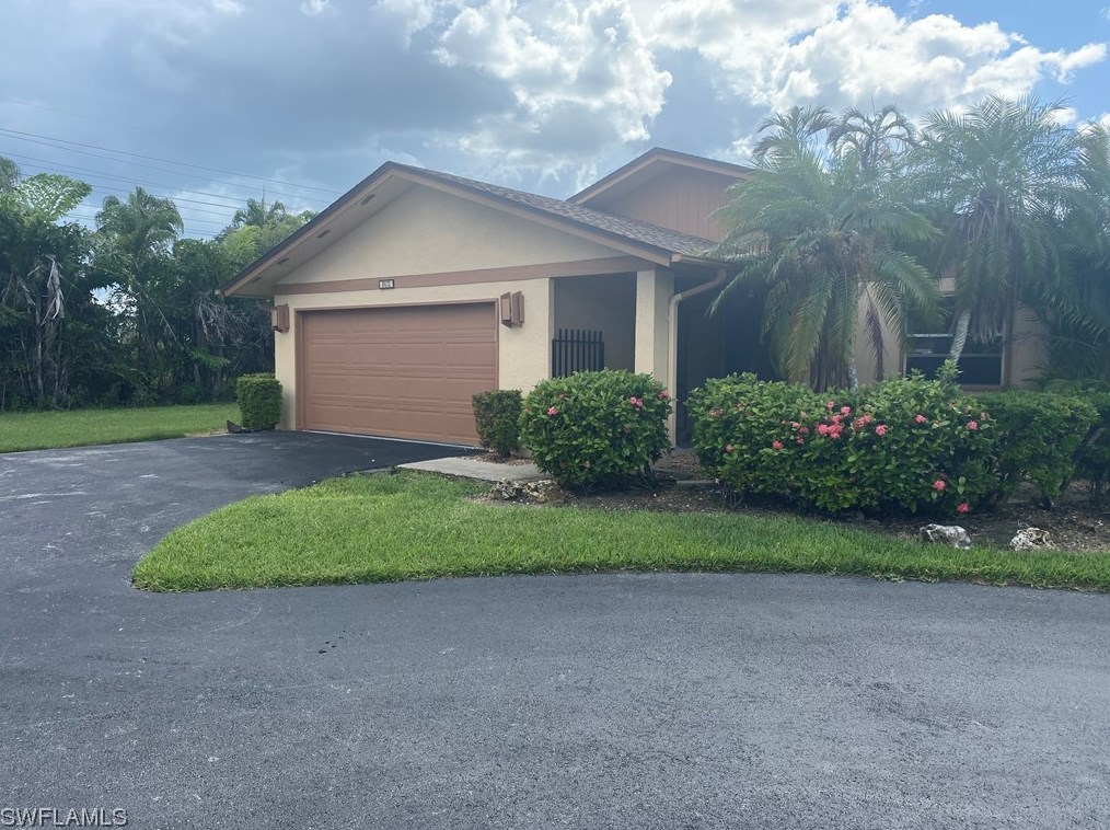 6472 Royal Woods Dr, Fort Myers, FL 33908-6192