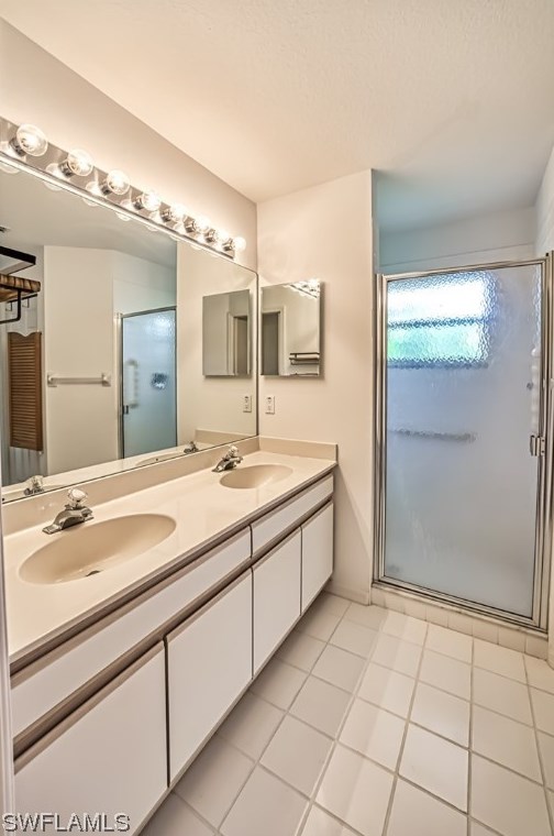 8932 Bracken Way, Fort Myers FL  33908-3635 exterior