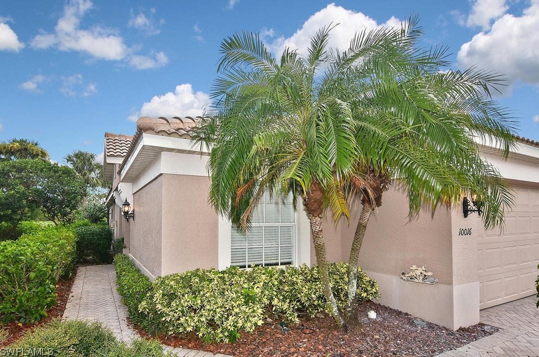 10016 Majestic Ave, Fort Myers, FL 33913-7089