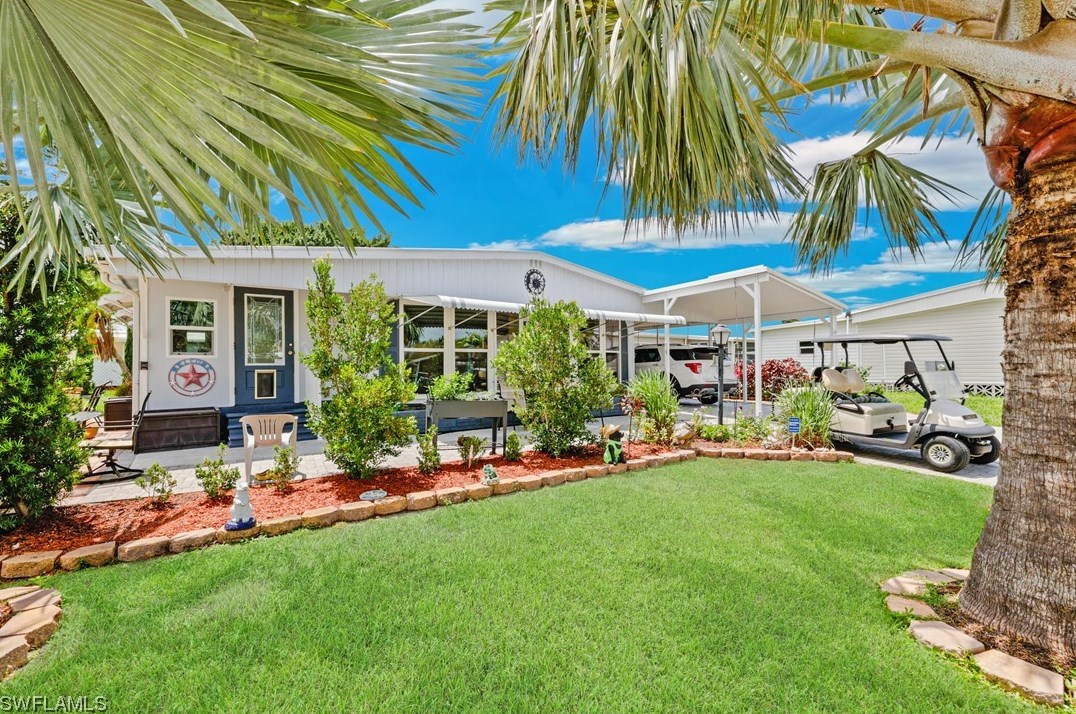 26135 Kings Rd, Bonita Springs, FL 34135