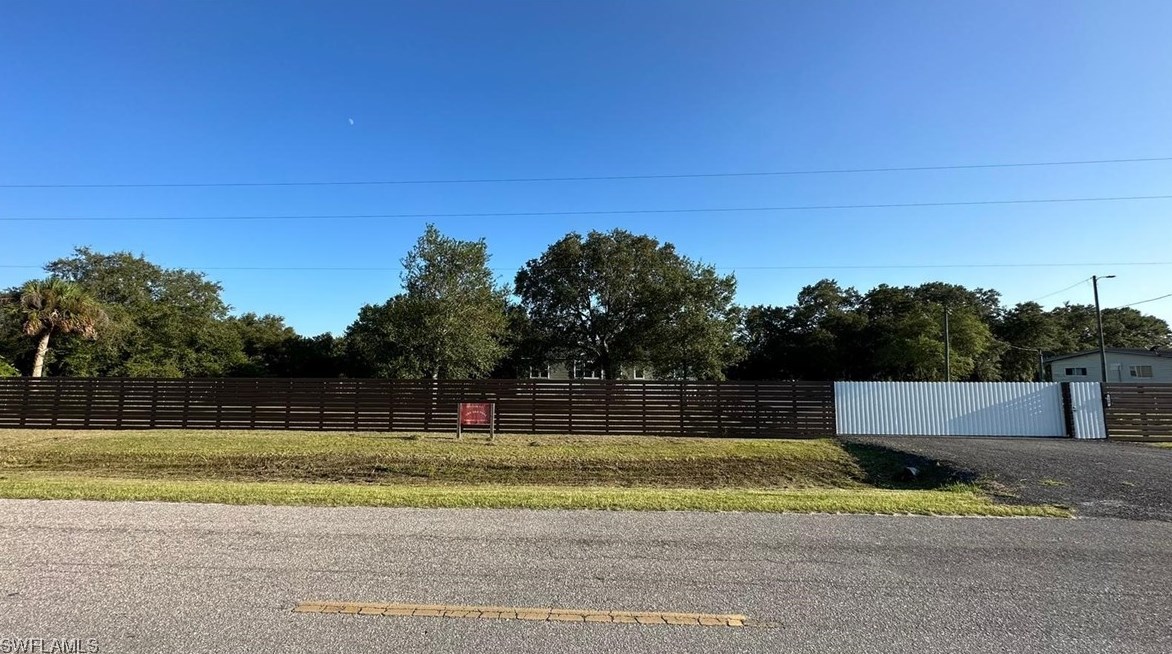 160 Bald Cypress Ave, Clewiston, FL 33440-8818