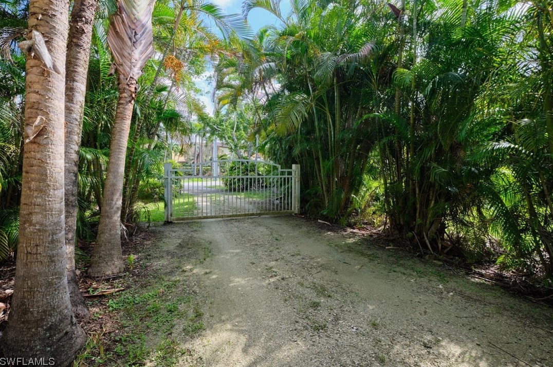 8340 Penzance Blvd, Fort Myers, FL 33912