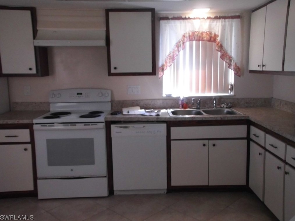 324 Joel Blvd, Lehigh Acres, FL 33936