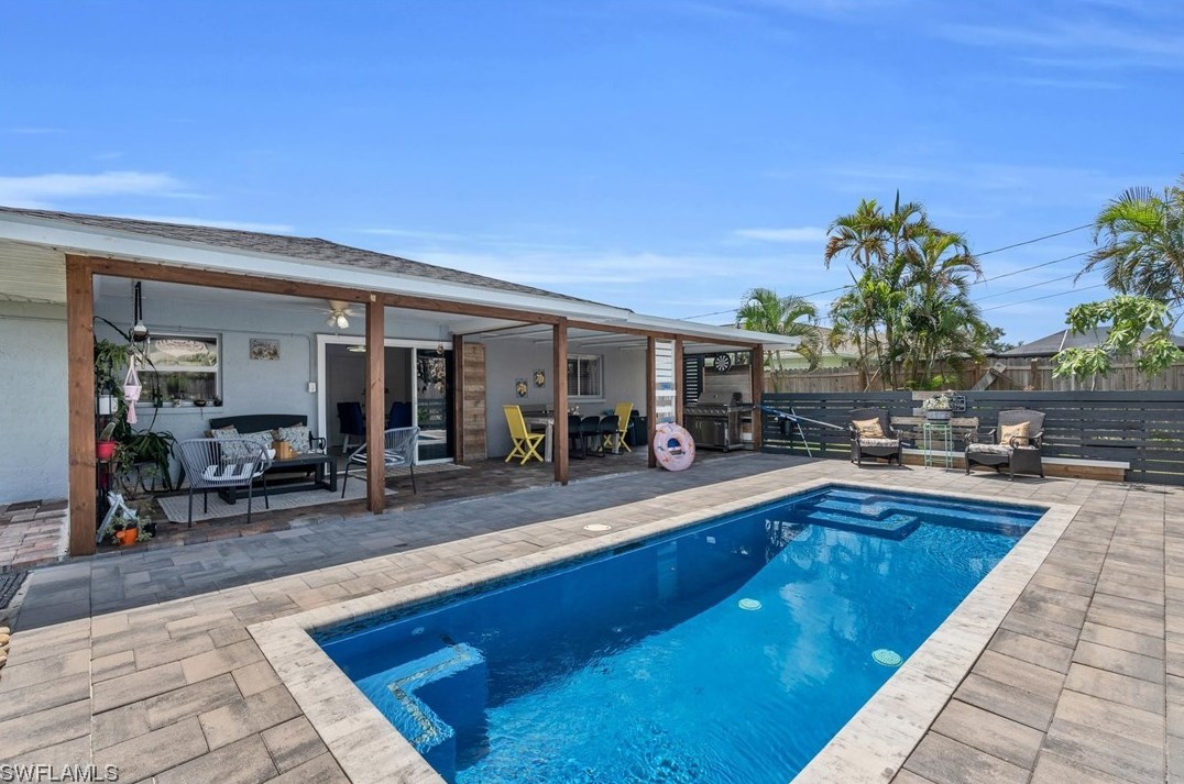 1103 Van Loon Ln, Cape Coral, FL 33909-2636