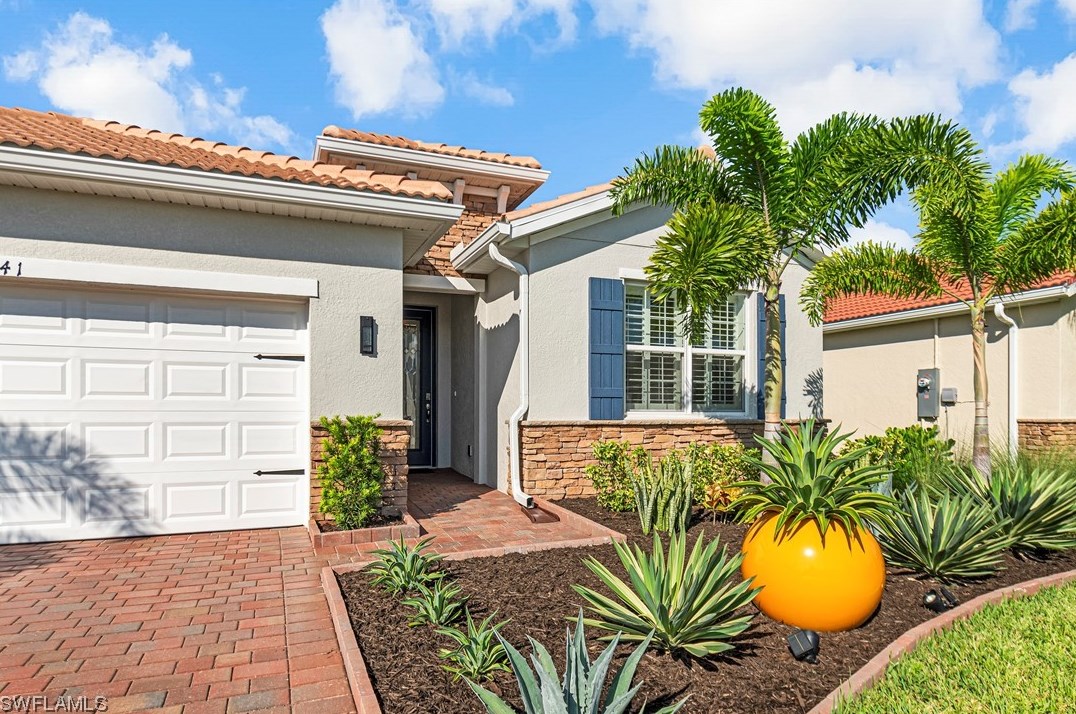 3241 Apple Blossom Dr, Alva, FL 33920-4616