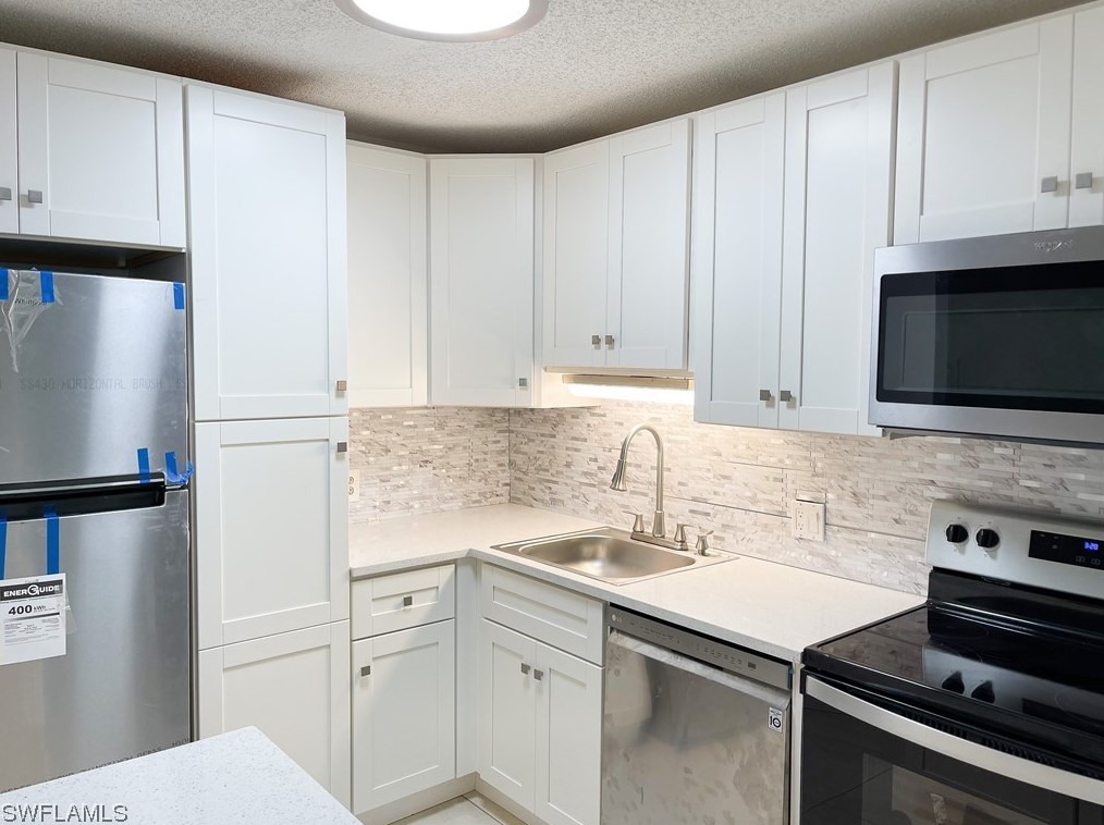 5712 Foxlake Dr #4, Fort Myers, FL 33917