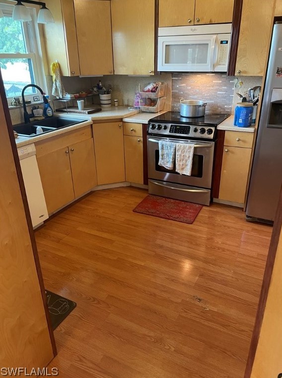 1824 Ne 3rd St, Cape Coral, FL 33909