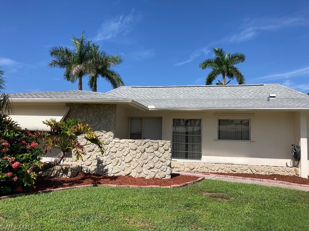 5306 Malaluka Ct, Cape Coral, FL 33904-5943