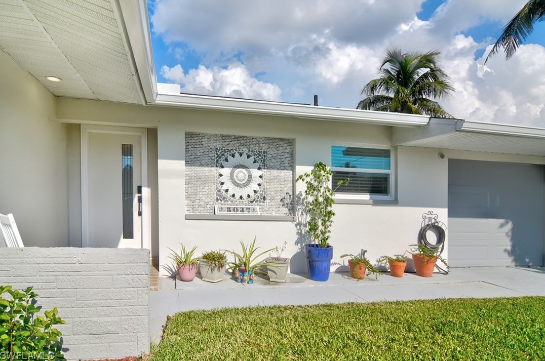 5037 Pelican Blvd, Cape Coral, FL 33914-6526