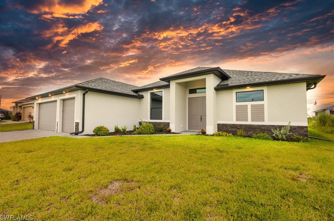 820 Ne 6th Pl, Cape Coral, FL 33909