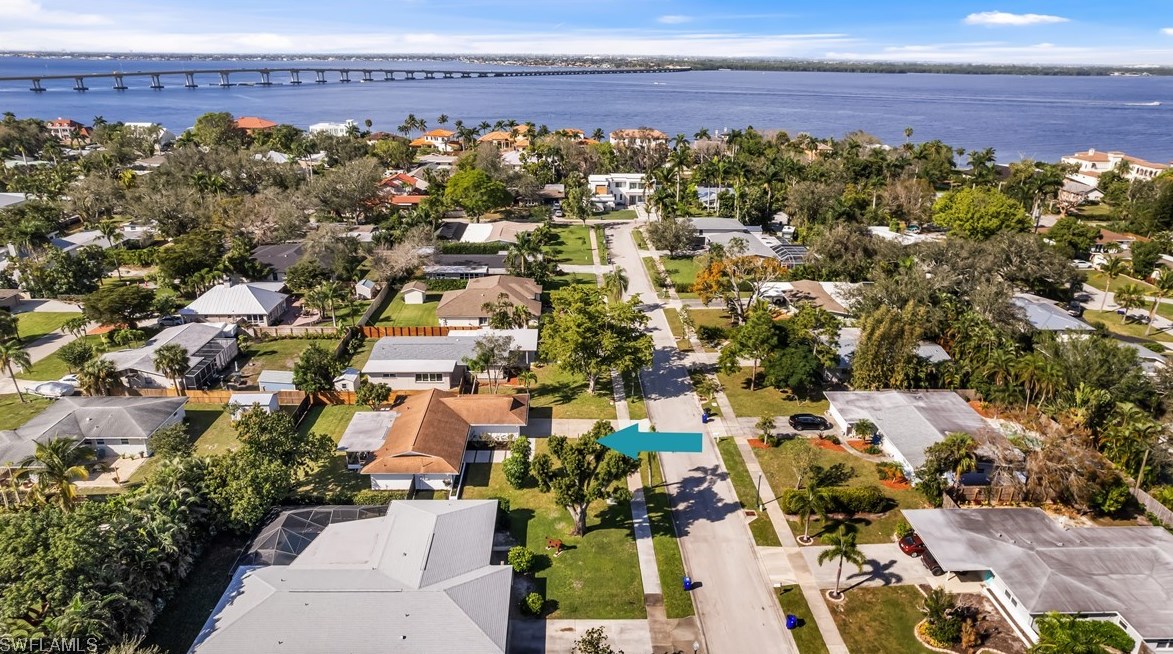 1248 Morningside Dr, Fort Myers, FL 33901-8725