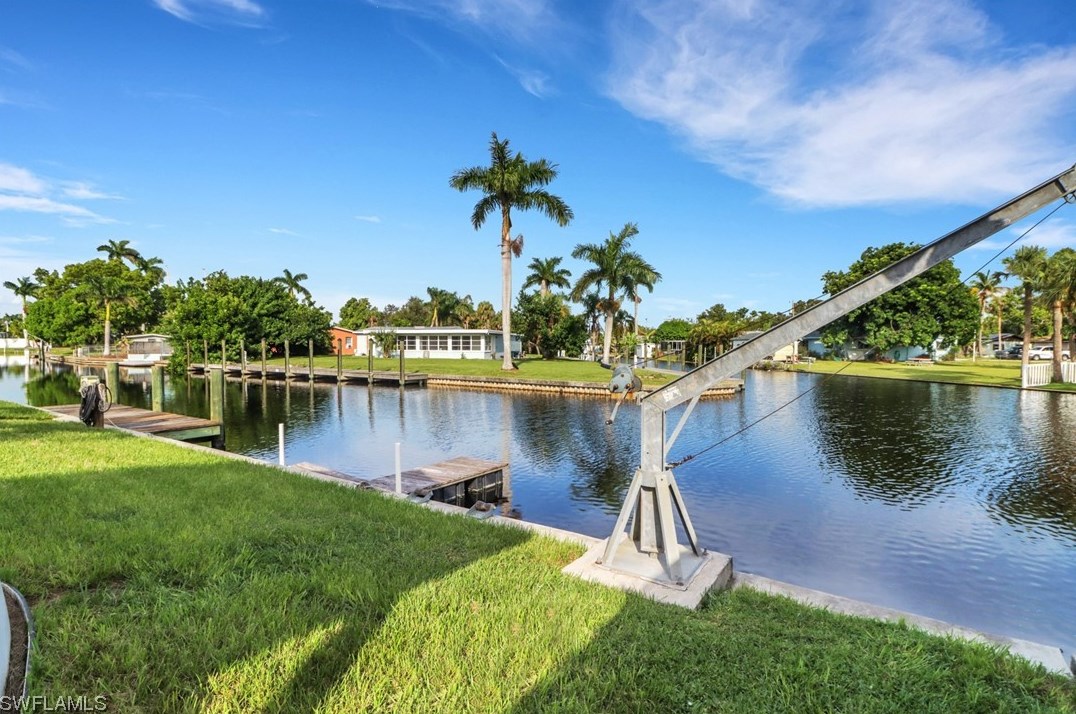 50 Estate Dr, Fort Myers FL  33917-5316 exterior