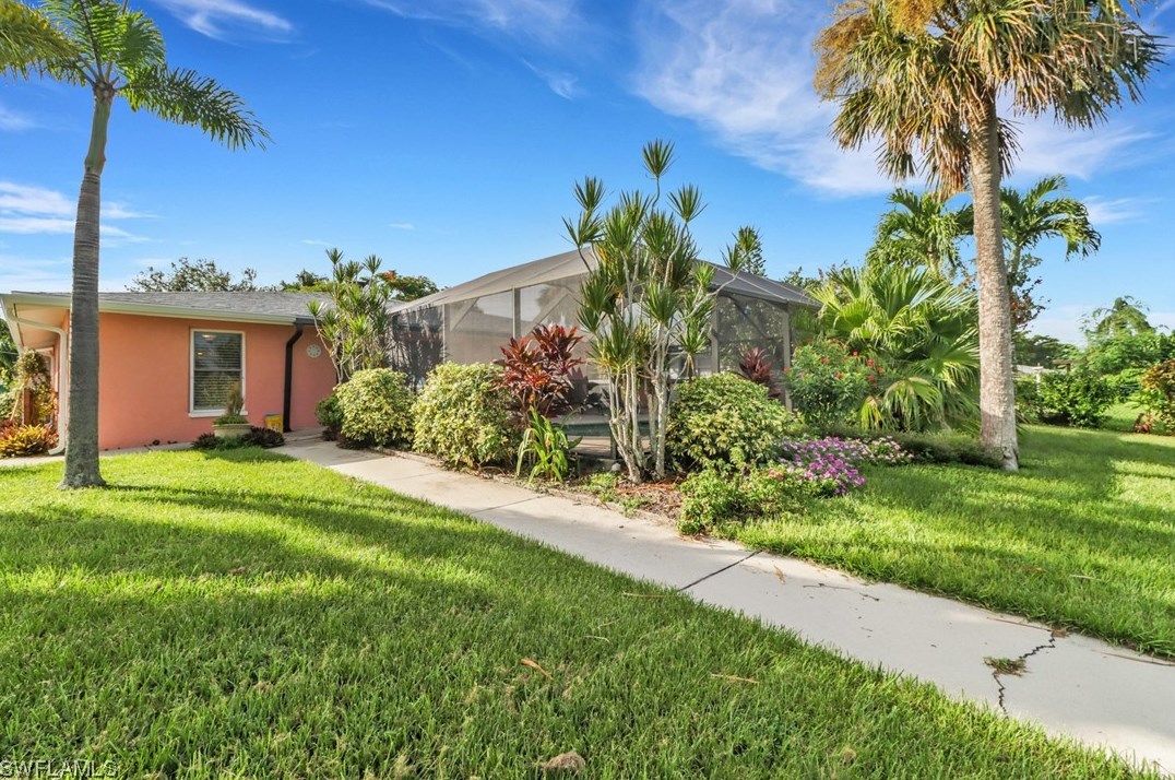 50 Estate Dr, Fort Myers FL  33917-5316 exterior