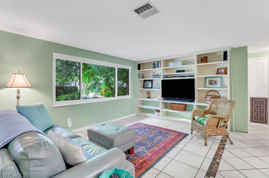 50 Estate Dr, Fort Myers FL  33917-5316 exterior