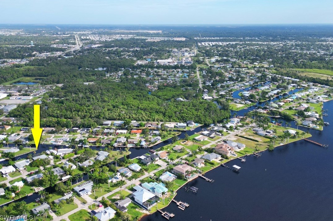 50 Estate Dr, Fort Myers FL  33917-5316 exterior