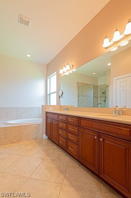 10517 Carena Cir, Fort Myers FL 33913-6819 exterior