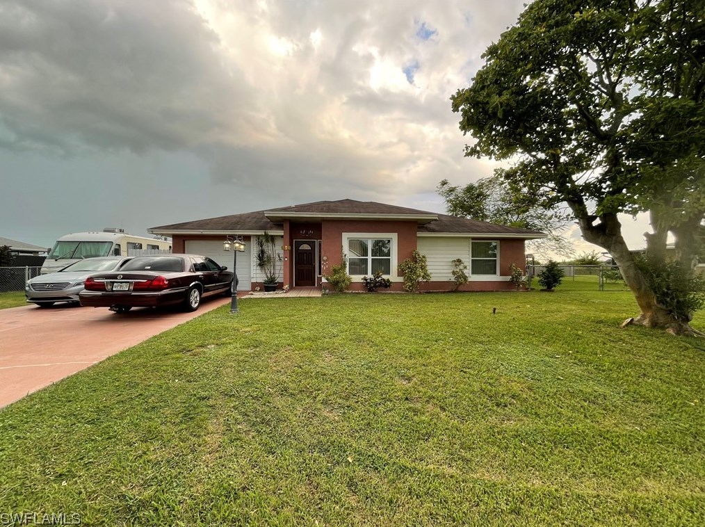 235 Eaglesmere Dr, Lehigh Acres, FL 33936