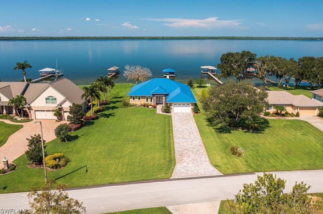 600 Sunset Pointe Dr, Lake Placid, FL 33852-9160