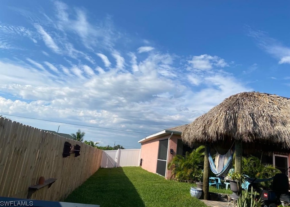 2700 7th Ter, Cape Coral FL  33993-6435 exterior