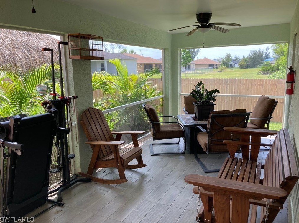 2700 7th Ter, Cape Coral FL  33993-6435 exterior