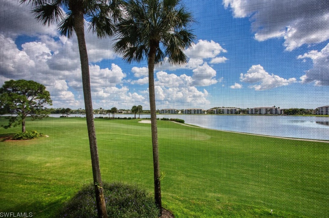 8056 Queen Palm Ln, Fort Myers, FL 33966-6467