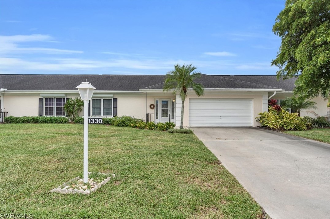 1330 Broadwater Dr, Fort Myers, FL 33919