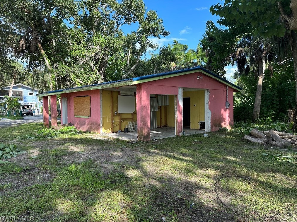 210 Delray Ave, Fort Myers, FL 33905-2511