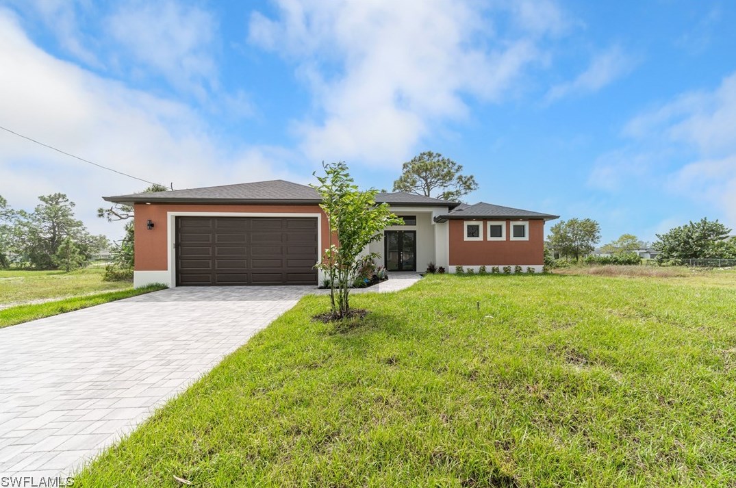 2212 34th Ln, Cape Coral, FL 33909-7333