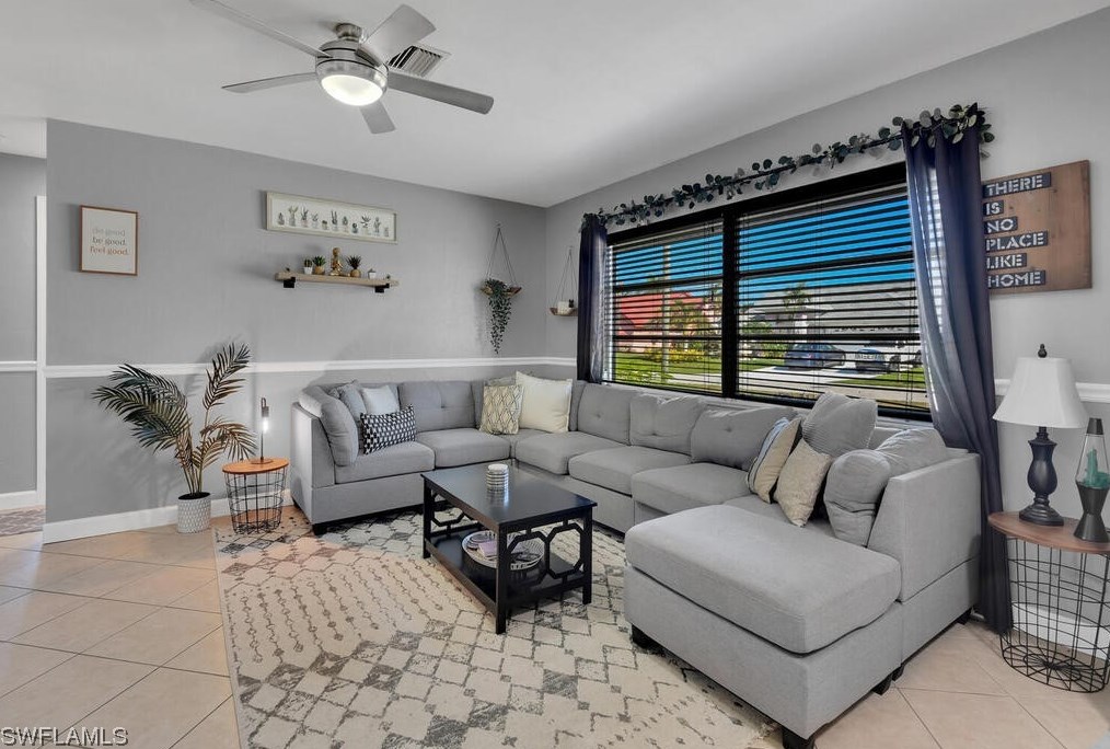 2006 13th St, Cape Coral FL  33990-4801 exterior