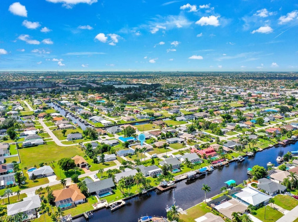 2006 13th St, Cape Coral FL  33990-4801 exterior