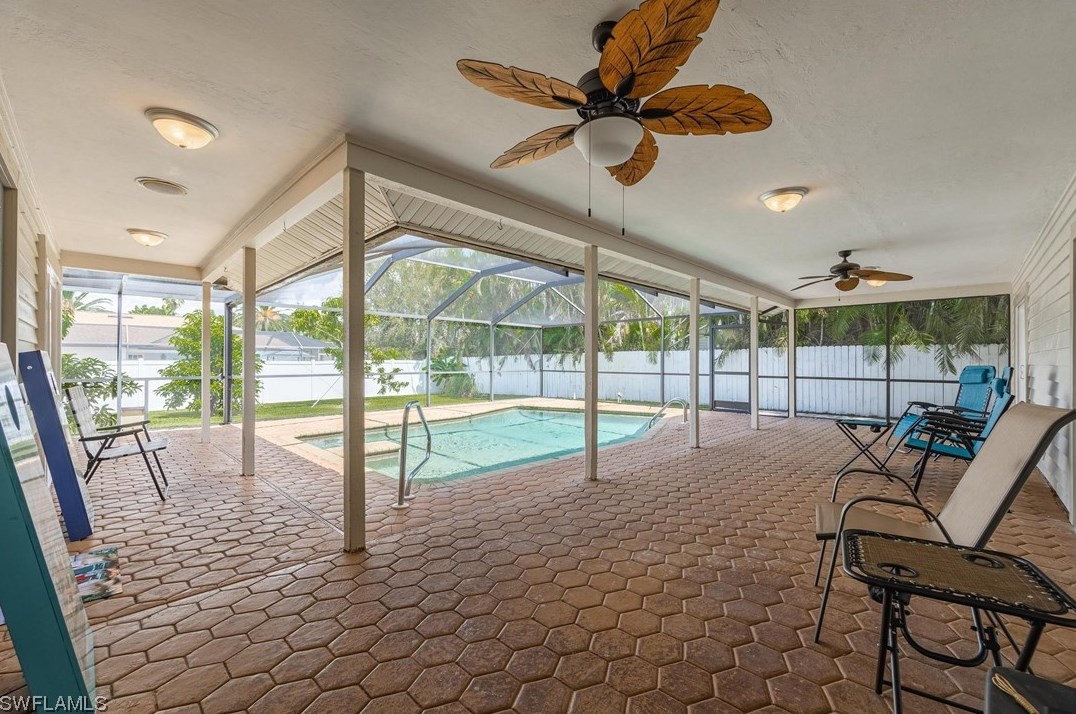 8410 Aqua Cove Ln, Fort Myers FL  33903-4377 exterior