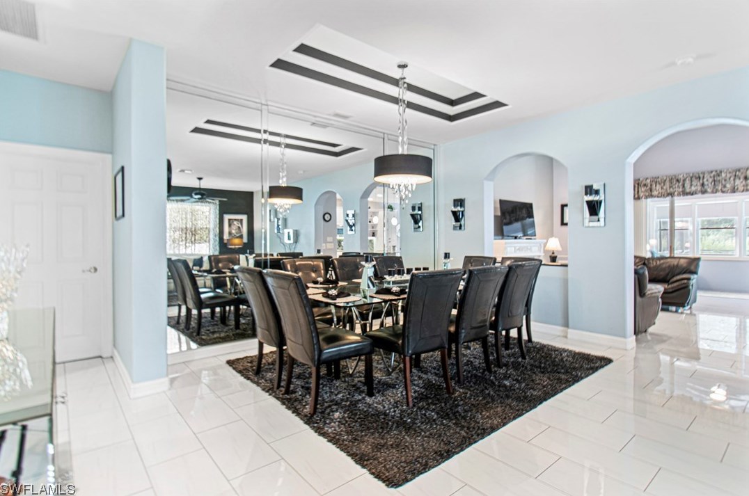 10508 Bella Vis Dr, Fort Myers FL 33913-7005 exterior