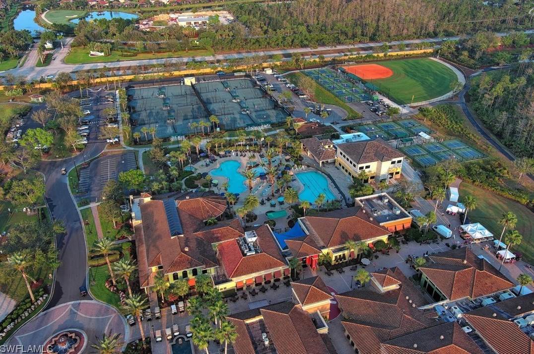 10508 Bella Vis Dr, Fort Myers FL 33913-7005 exterior