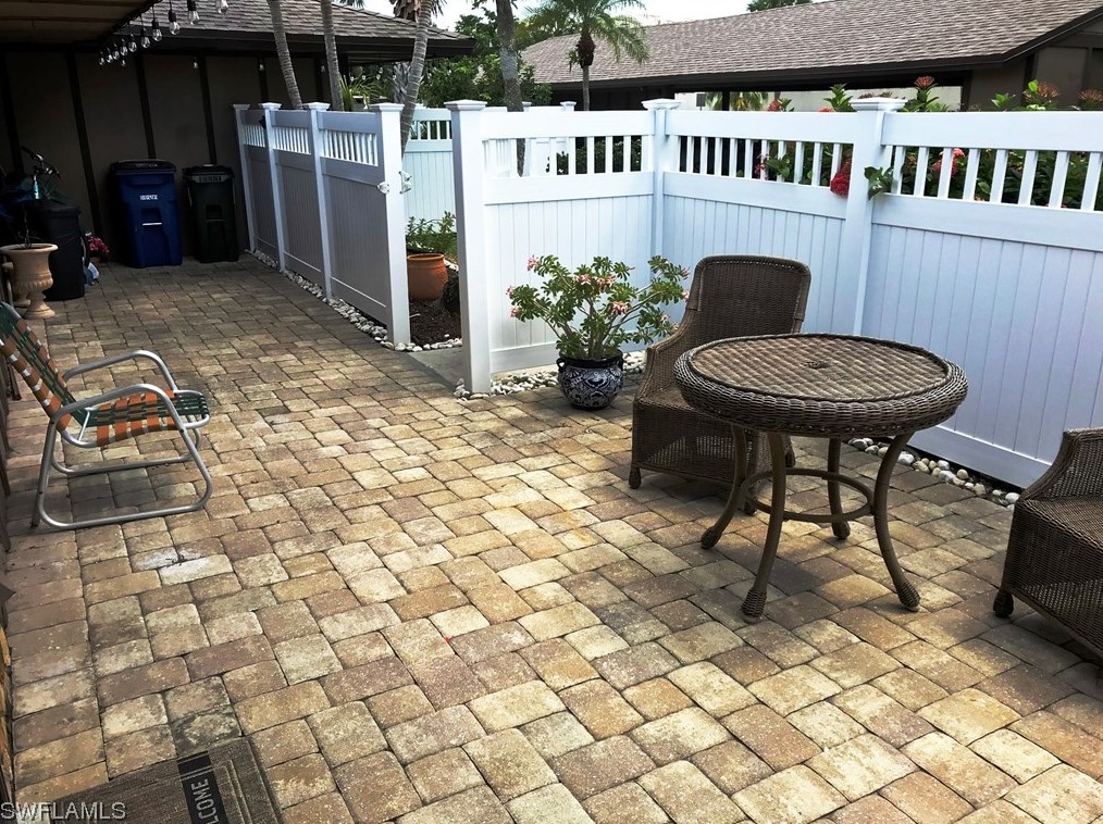 5845 Cape Island Dr, Fort Myers, FL 33919-4443