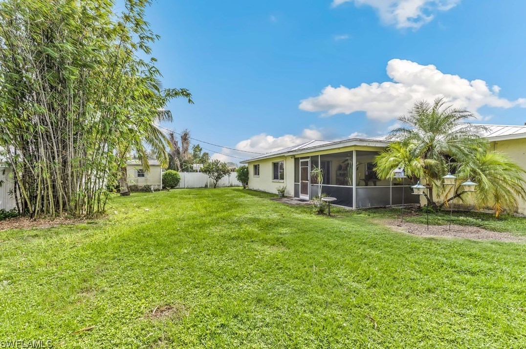214 Georgia Ave, Fort Myers, FL 33905-2614
