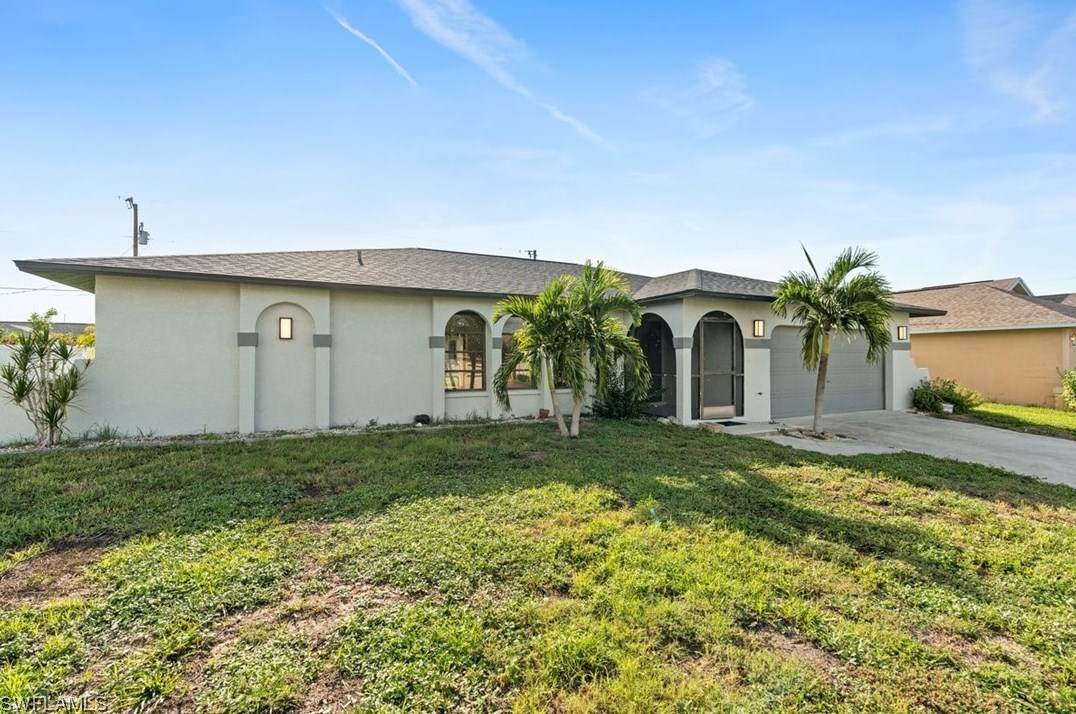 1306 10th Pl, Cape Coral FL  33990-3769 exterior