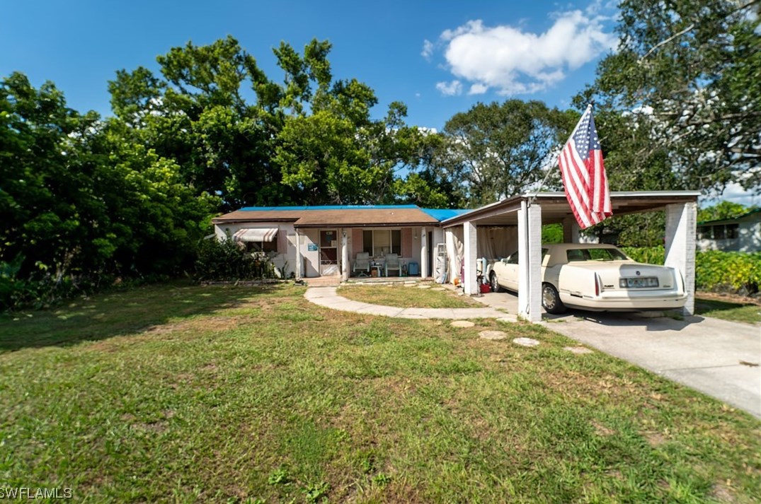 4411 Poinsettia St, Fort Myers, FL 33905-2907